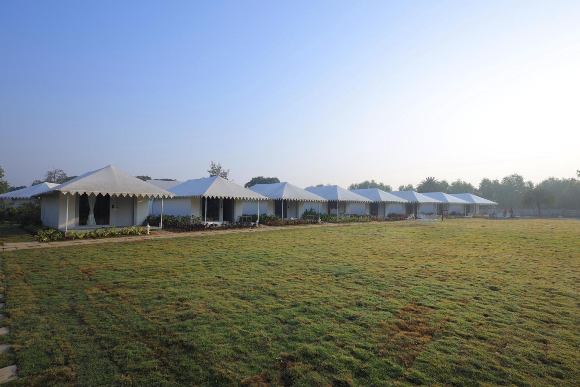 The Fern Seaside Luxurious Tent Resort Daman Eksteriør billede