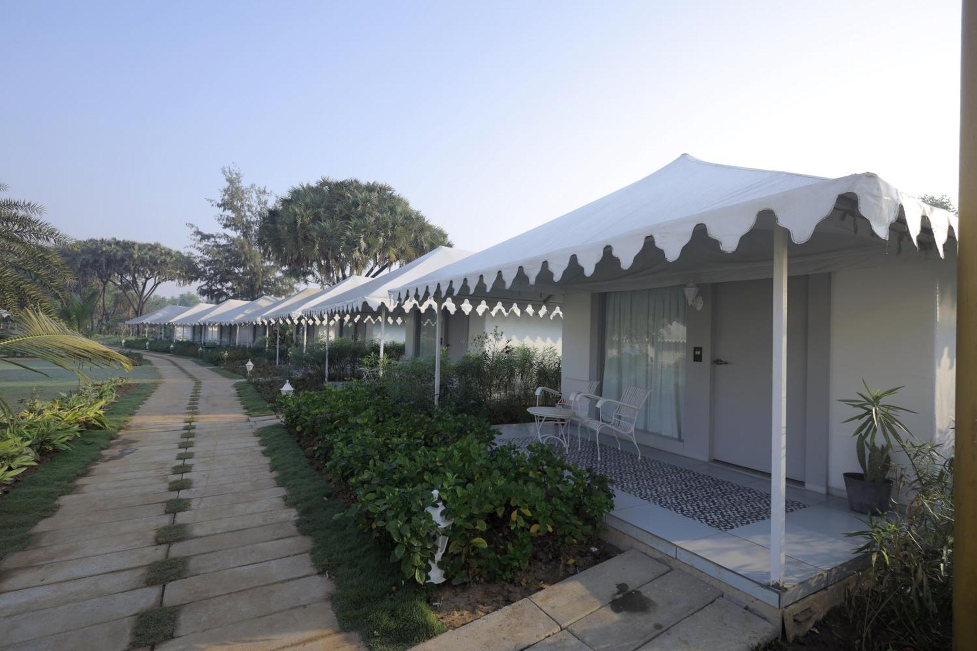 The Fern Seaside Luxurious Tent Resort Daman Eksteriør billede