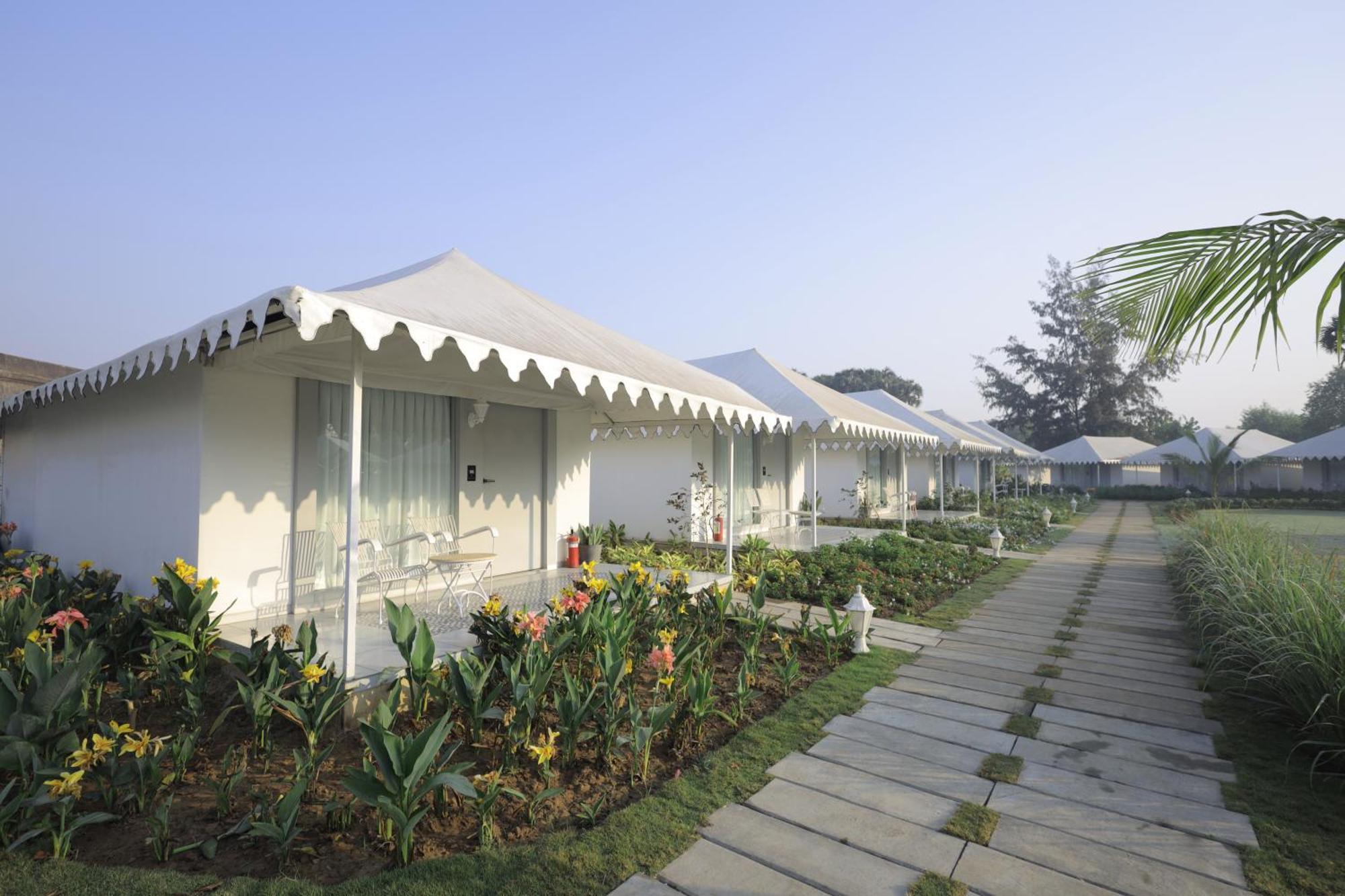 The Fern Seaside Luxurious Tent Resort Daman Eksteriør billede